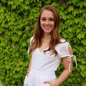 Meet your Posher, Annie